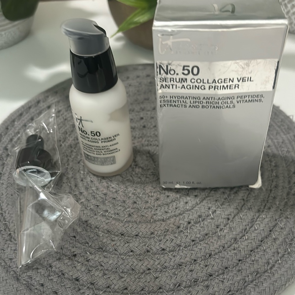 ❤️CLOSET CLOSING SALE, FIRM!❤️Brand new! Alo Glow Serum